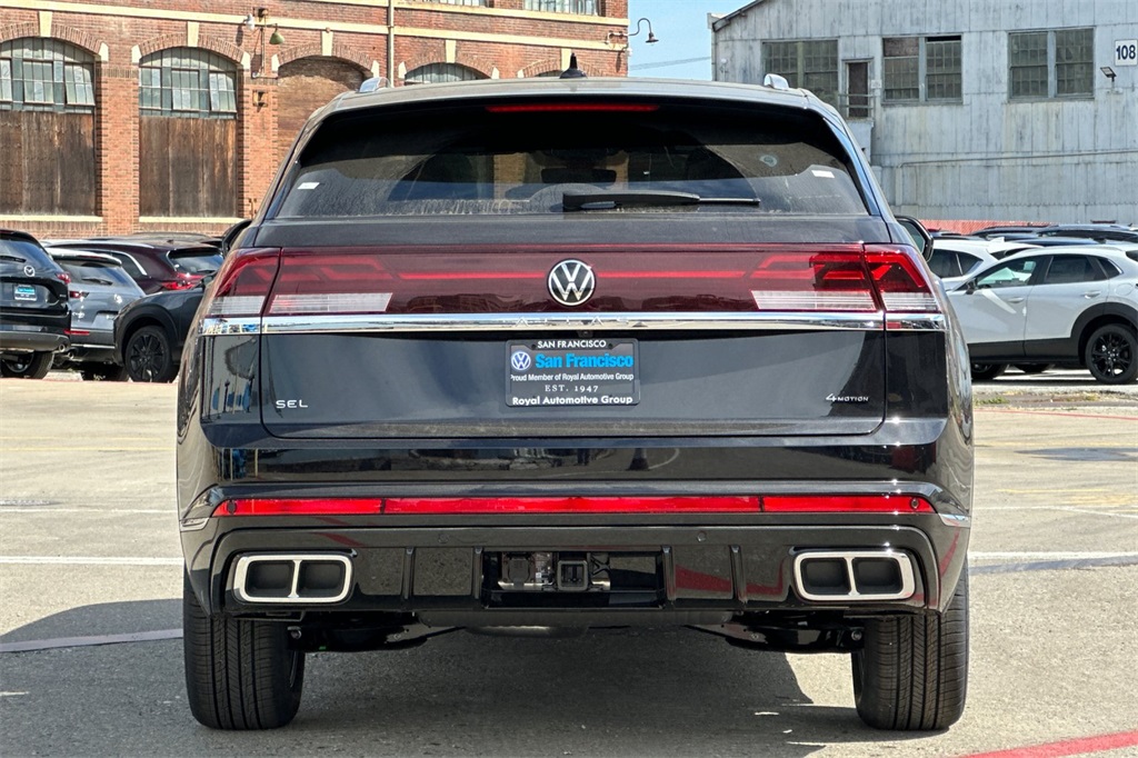 Vehicle image 6 of 23