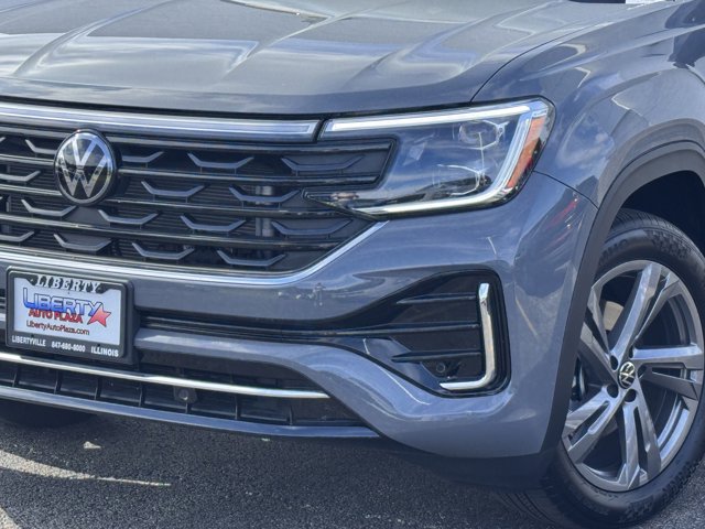 2024 Volkswagen Atlas Cross Sport 2.0T SEL R-Line Image 34 of 38