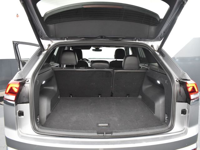 2024 Volkswagen Atlas Cross Sport 2.0T SE Technology Image 24 of 46