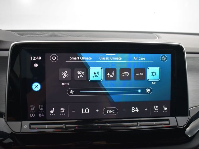 2024 Volkswagen Atlas Cross Sport 2.0T SE Technology Image 26 of 46