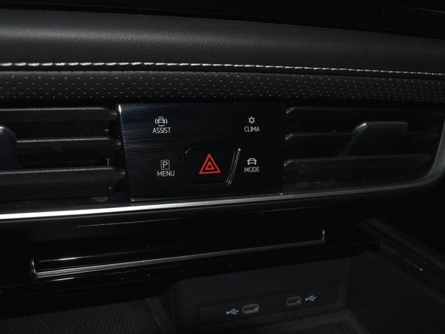 2024 Volkswagen Atlas Cross Sport 2.0T SE Technology Image 32 of 46