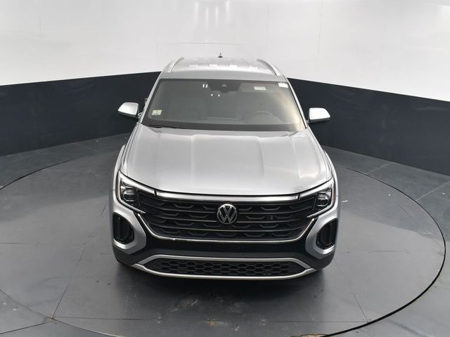2024 Volkswagen Atlas Cross Sport 2.0T SE Technology Image 5 of 46