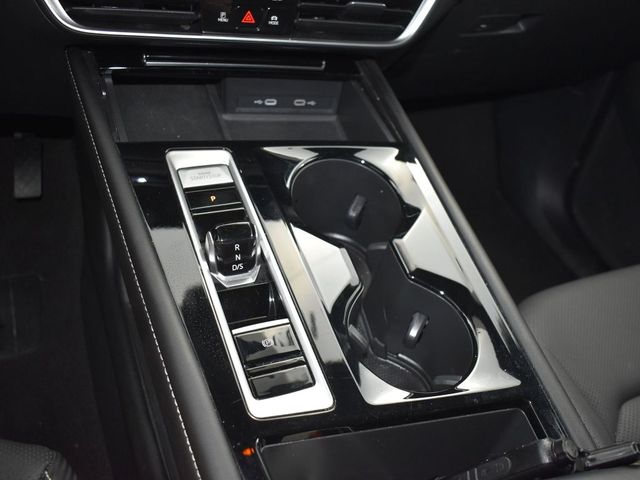 2024 Volkswagen Atlas Cross Sport 2.0T SE Technology Image 30 of 46
