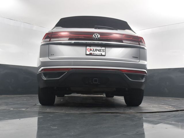 2024 Volkswagen Atlas Cross Sport 2.0T SE Technology Image 17 of 46