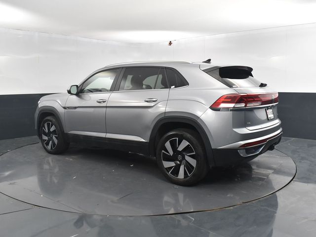 2024 Volkswagen Atlas Cross Sport 2.0T SE Technology Image 18 of 46