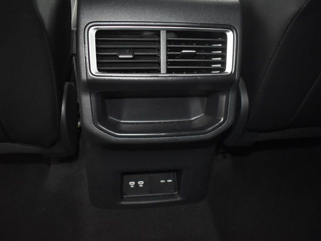 2024 Volkswagen Atlas Cross Sport 2.0T SE Technology Image 33 of 46