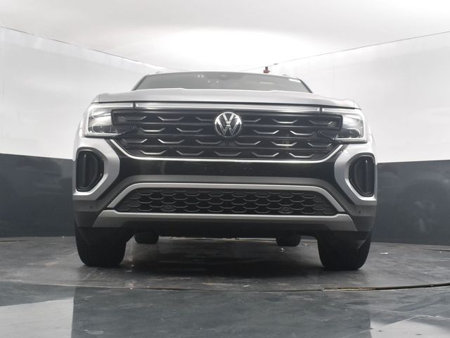 2024 Volkswagen Atlas Cross Sport 2.0T SE Technology Image 6 of 46