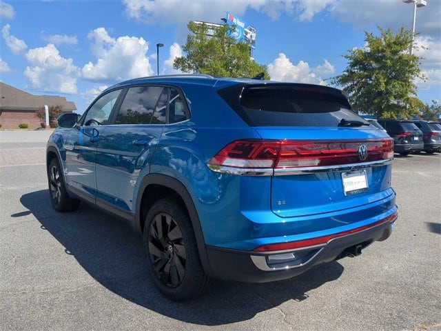 Vehicle image 8 of 32