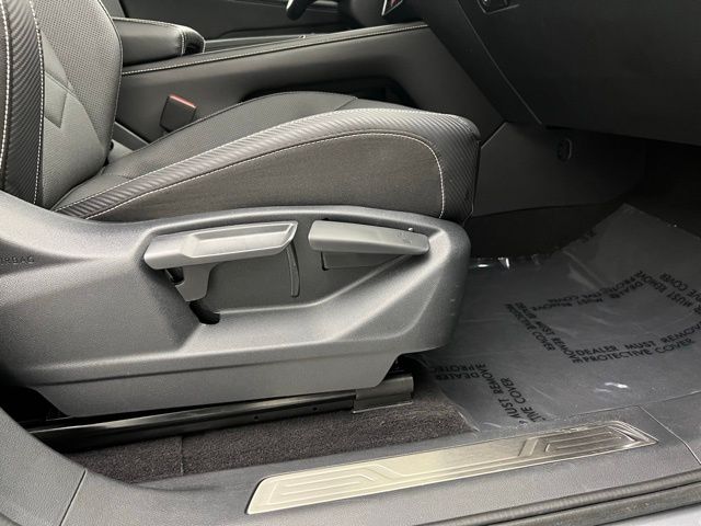 2024 Volkswagen Atlas Cross Sport 2.0T SE Technology Image 11 of 39