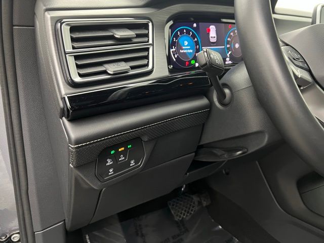 2024 Volkswagen Atlas Cross Sport 2.0T SE Technology Image 39 of 39