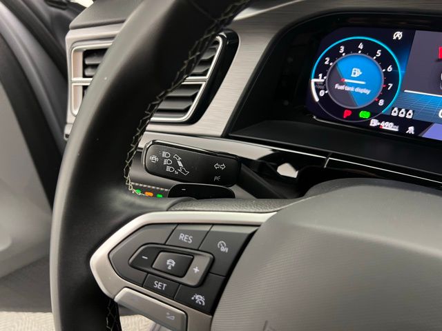 2024 Volkswagen Atlas Cross Sport 2.0T SE Technology Image 37 of 39