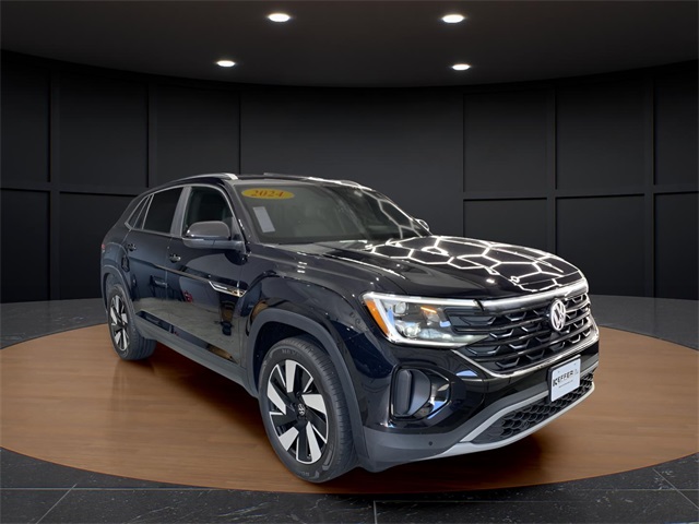 Vehicle image 4 of 43