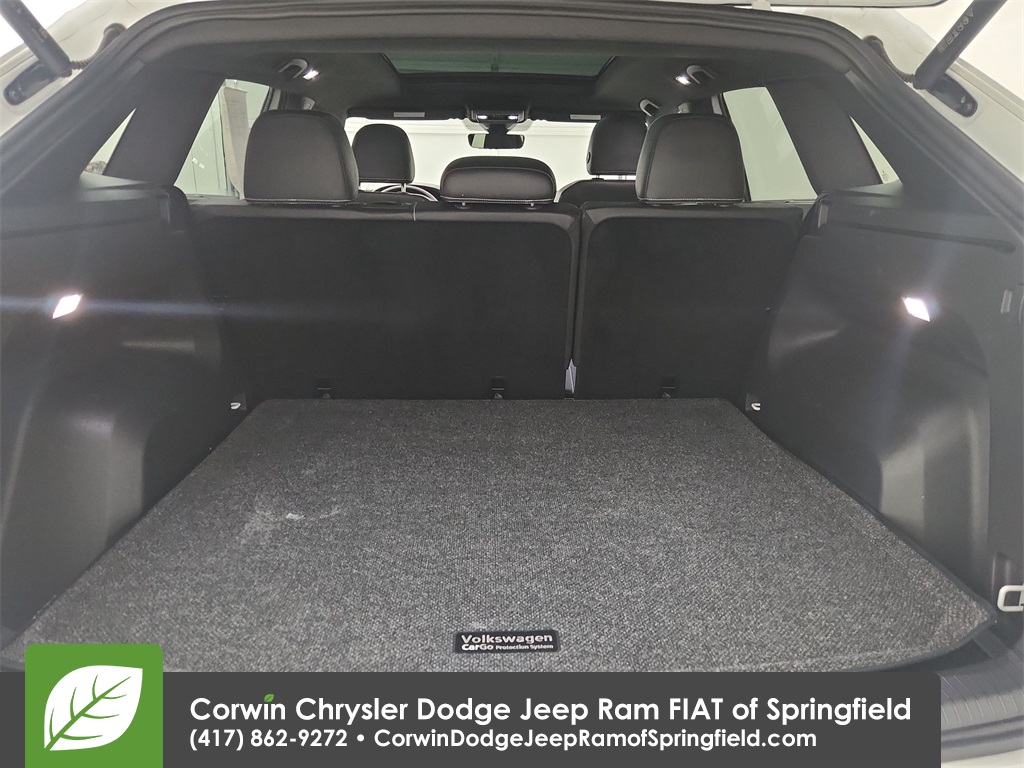 2024 Volkswagen Atlas Cross Sport 2.0T SE Technology Image 36 of 36