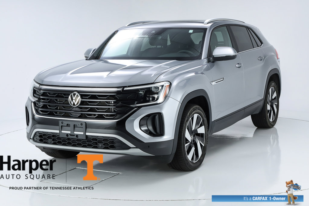 2024 Volkswagen Atlas Cross Sport 2.0T SE Technology Image 2 of 76