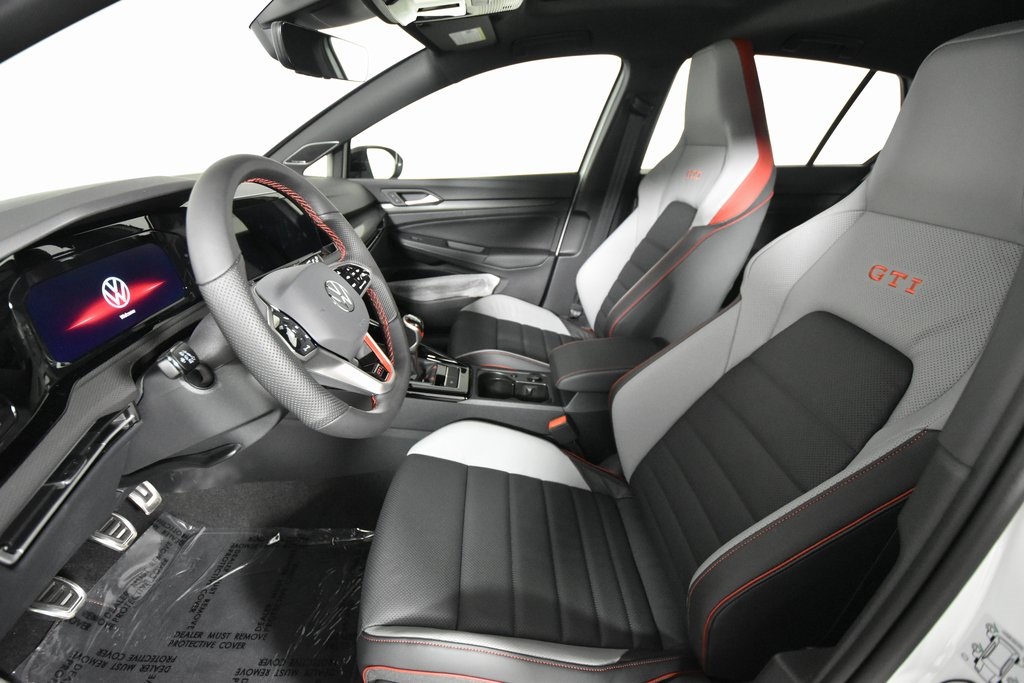 Vehicle image 9 of 19