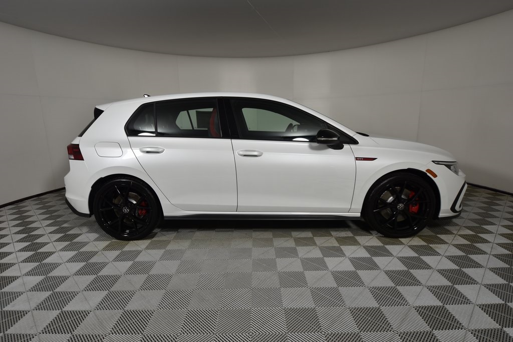 Vehicle image 4 of 19