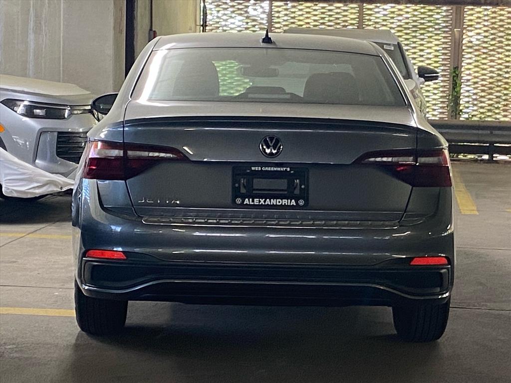 2024 Volkswagen Jetta S Image 3 of 21