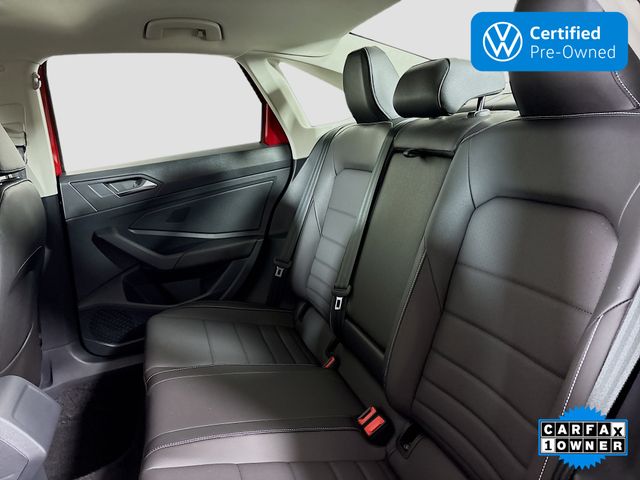 2024 Volkswagen Jetta SE Image 12 of 32