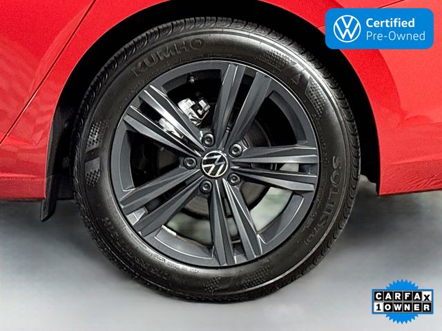 2024 Volkswagen Jetta SE Image 10 of 32