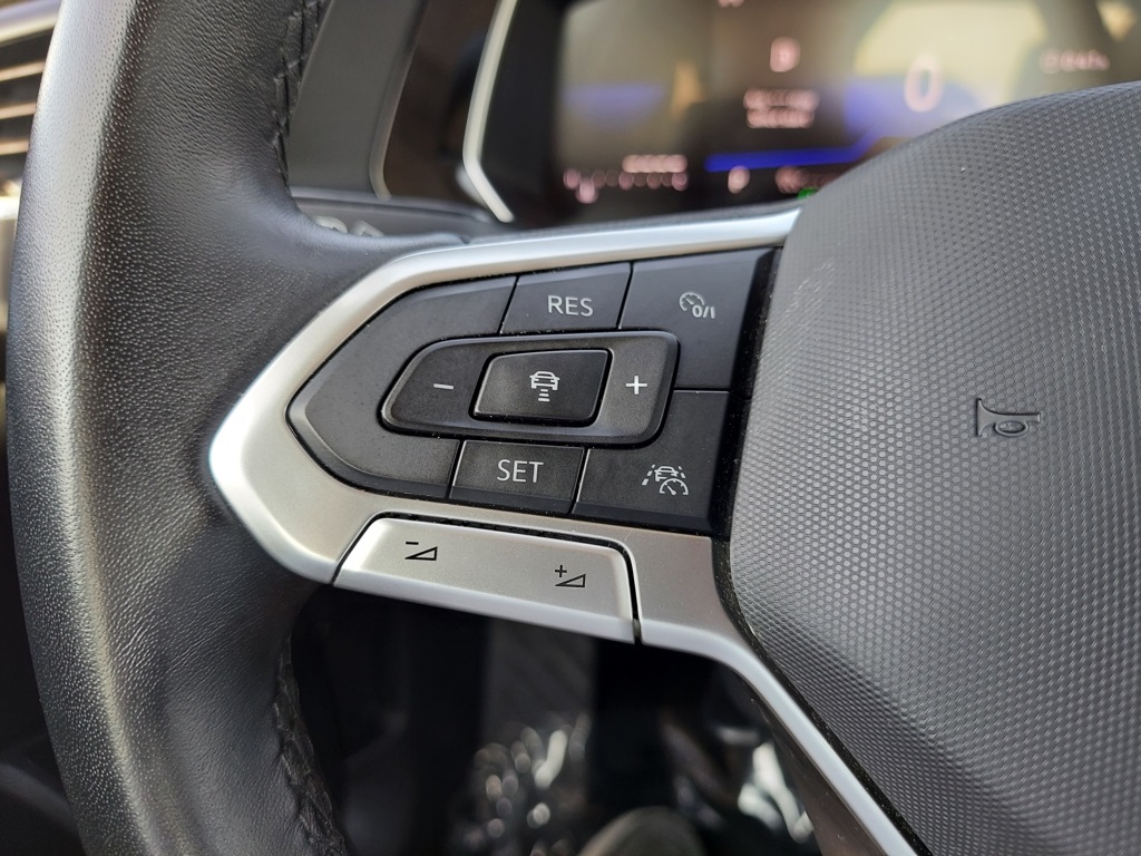 2024 Volkswagen Jetta SE Image 33 of 40