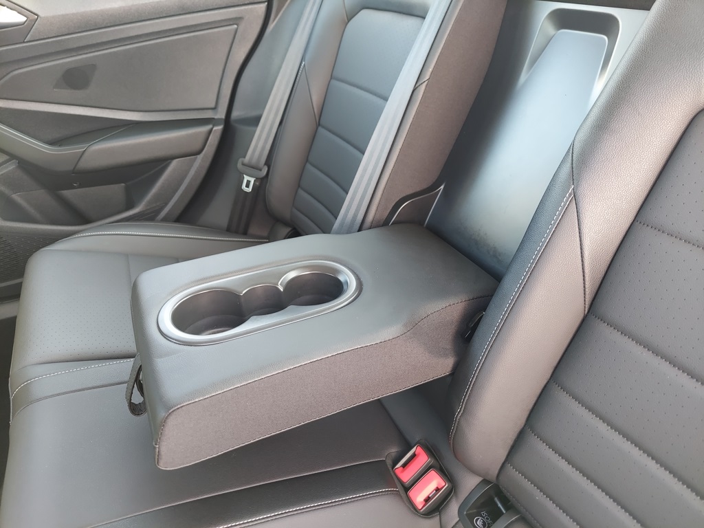 2024 Volkswagen Jetta SE Image 32 of 40