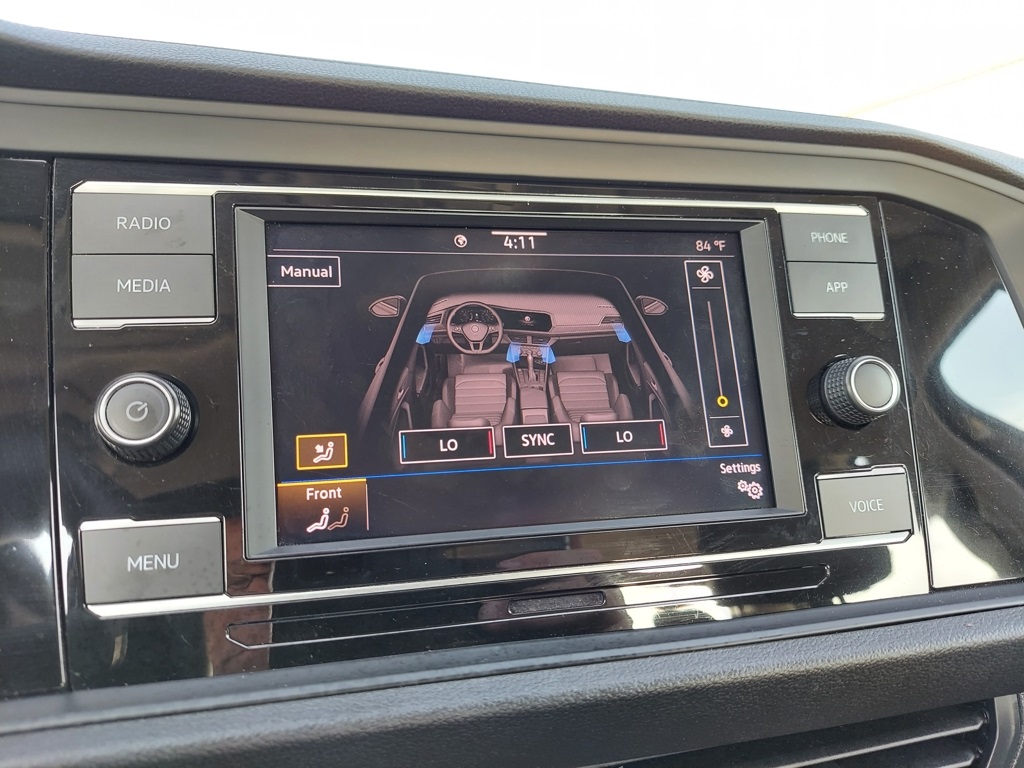 2024 Volkswagen Jetta SE Image 22 of 40