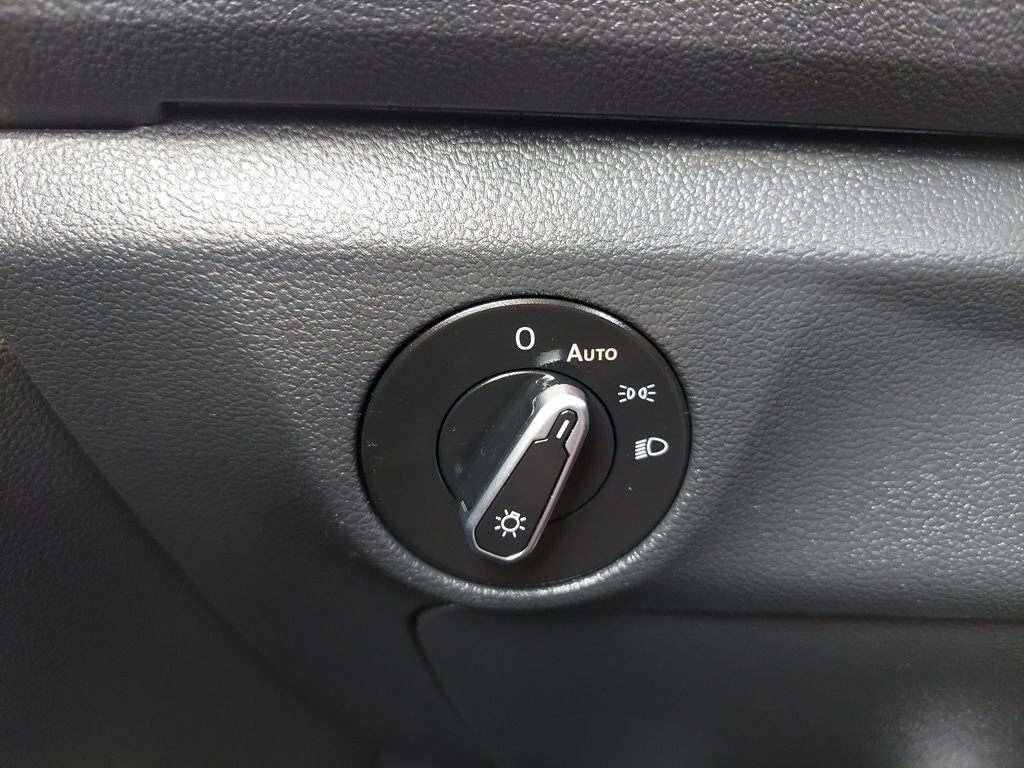 2024 Volkswagen Jetta SE Image 35 of 40