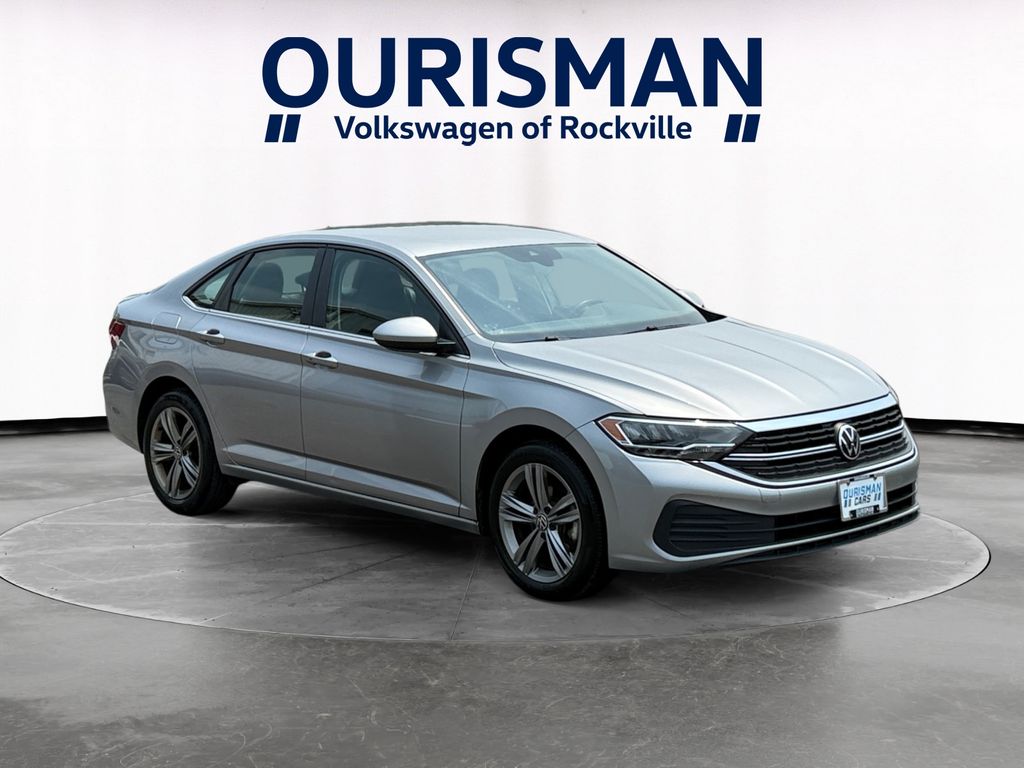 2024 Volkswagen Jetta SE Image 3 of 26