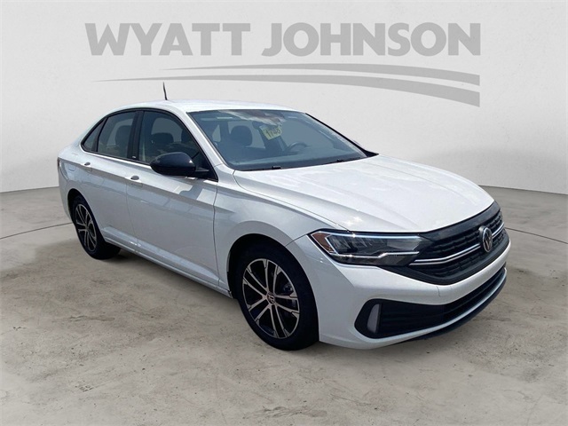 Vehicle image 3 of 25