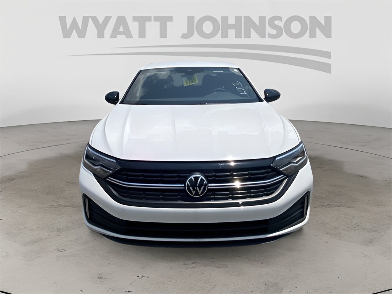 Vehicle image 16 of 25