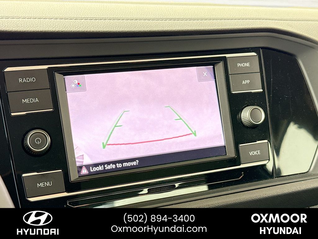 Vehicle image 10 of 29