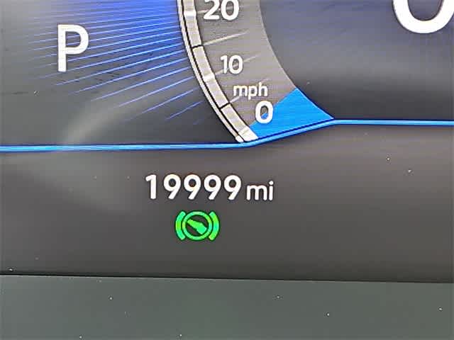 Vehicle image 15 of 31