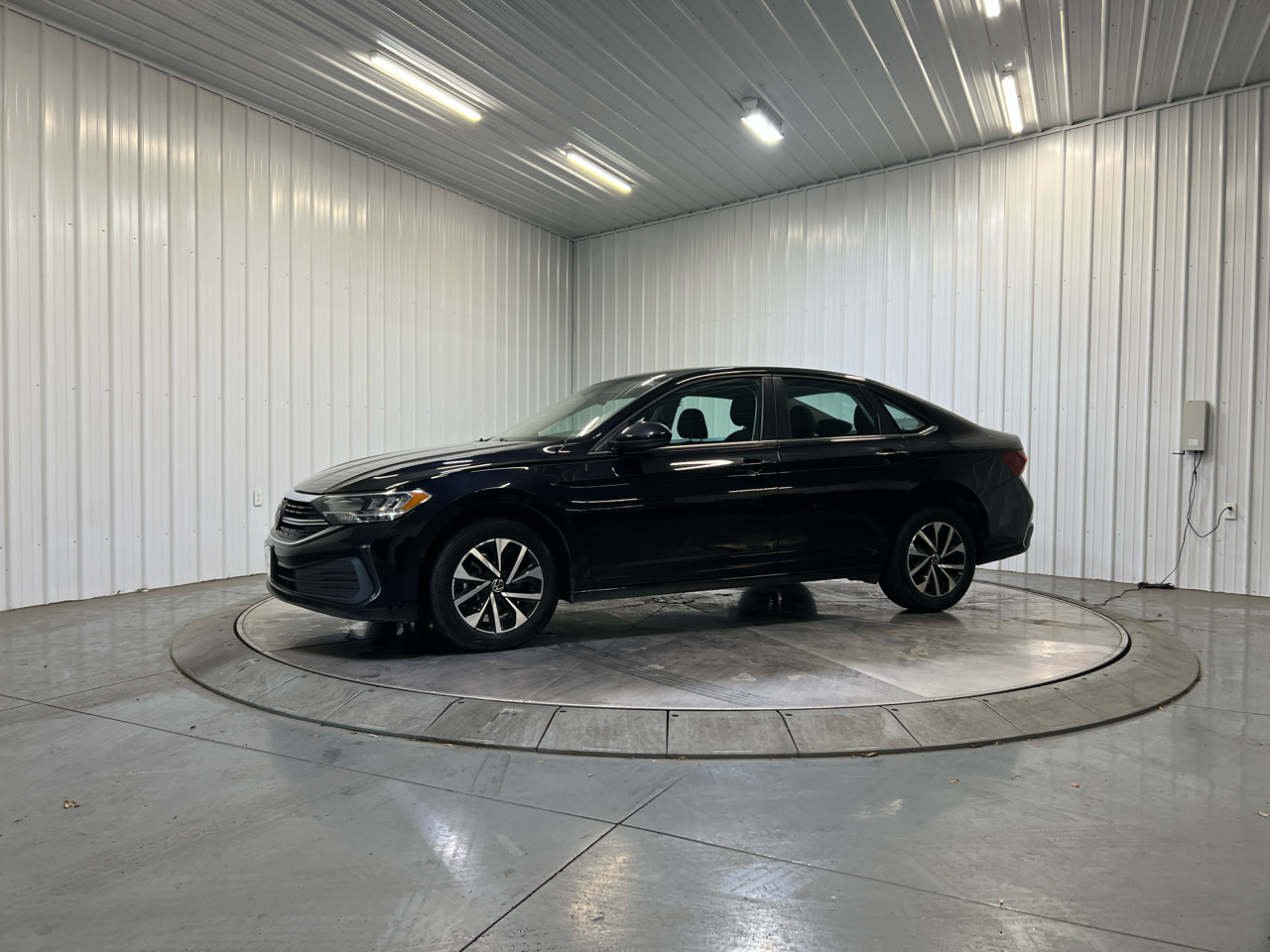 2024 Volkswagen Jetta S Image 2 of 23