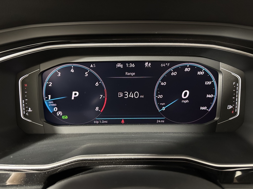 Vehicle image 14 of 19