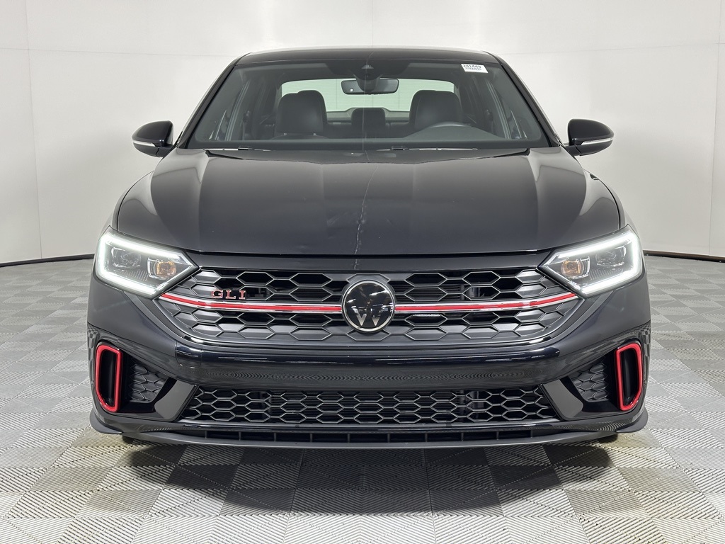 Vehicle image 2 of 19