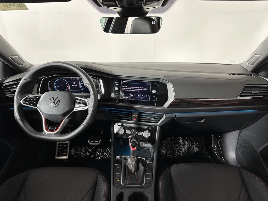 Vehicle image 13 of 19