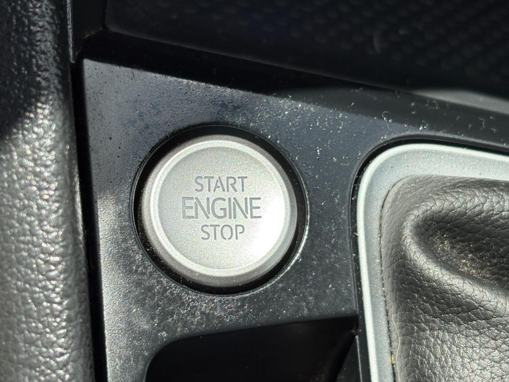 Vehicle image 12 of 24