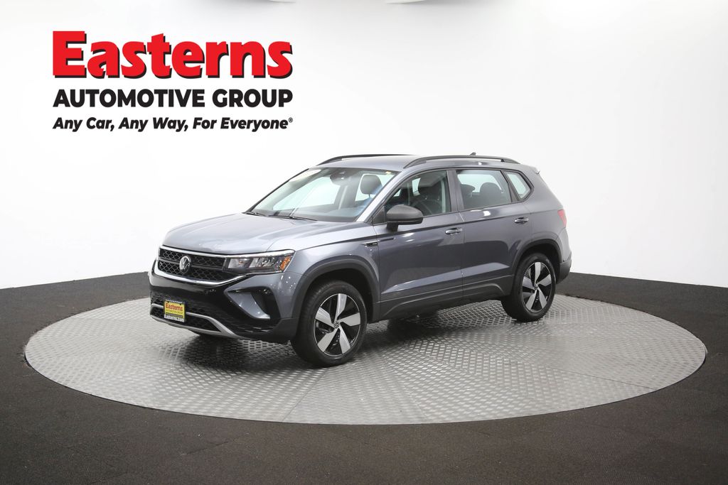 2024 Volkswagen Taos S Image 2 of 67