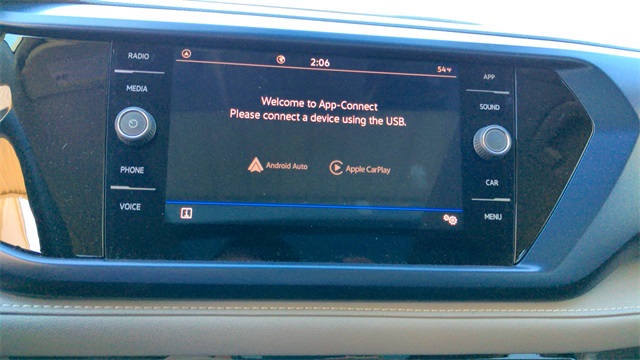 2024 Volkswagen Taos SE Image 15 of 24