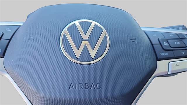 2024 Volkswagen Taos SE Image 41 of 50