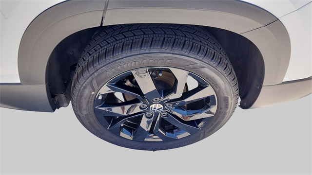 2024 Volkswagen Taos SE Image 9 of 50