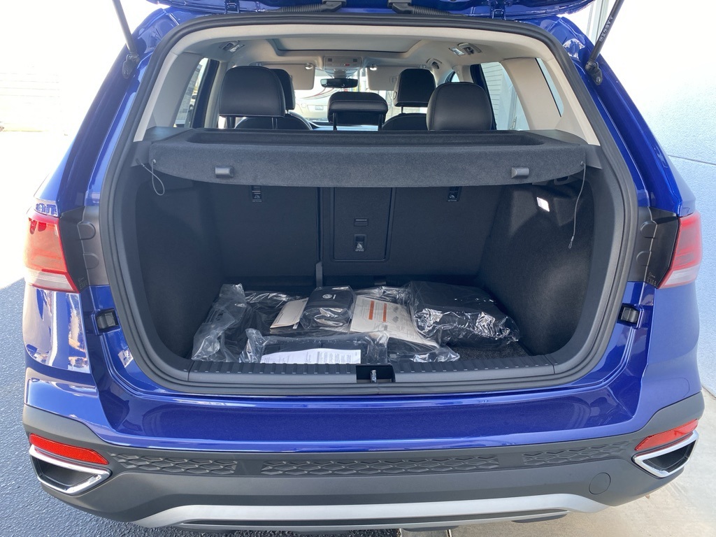 Vehicle image 11 of 33