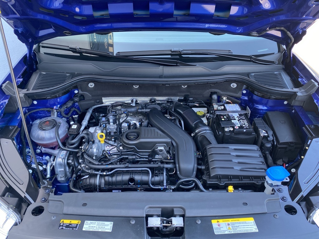 Vehicle image 9 of 33