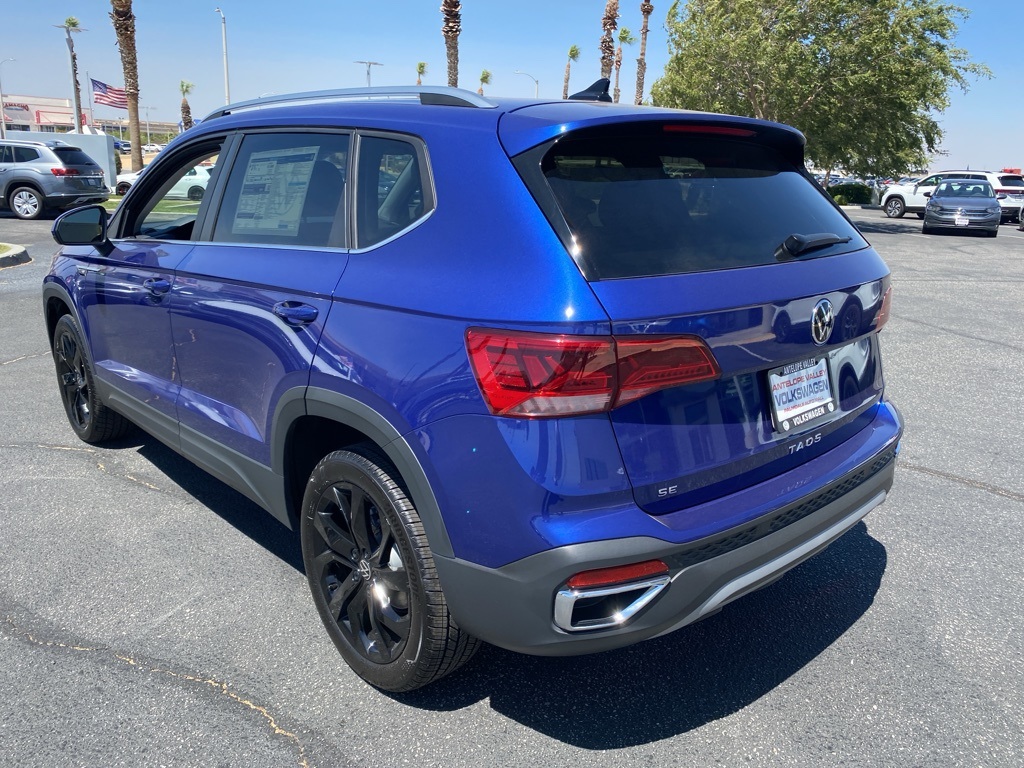 Vehicle image 7 of 33