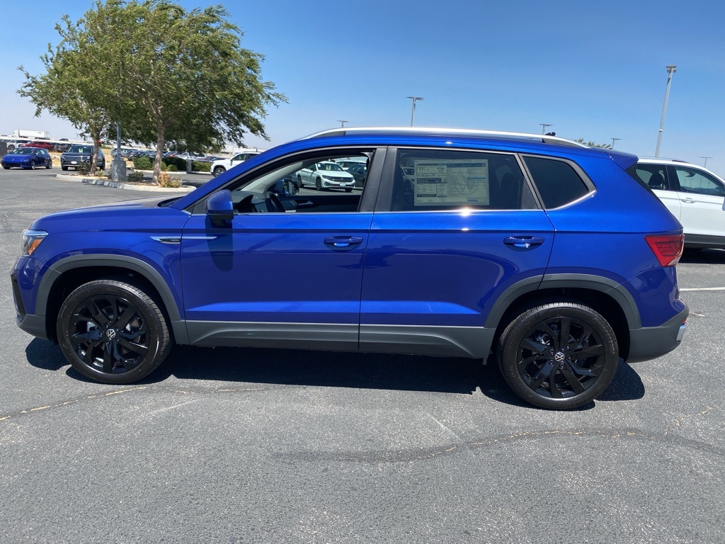 Vehicle image 8 of 33