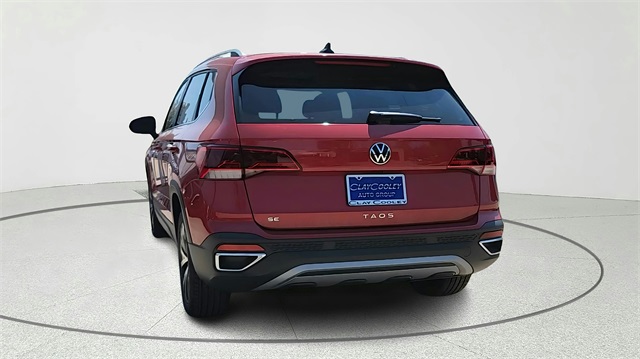 2024 Volkswagen Taos SE Image 6 of 32