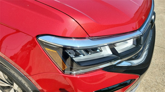2024 Volkswagen Taos SE Image 28 of 32