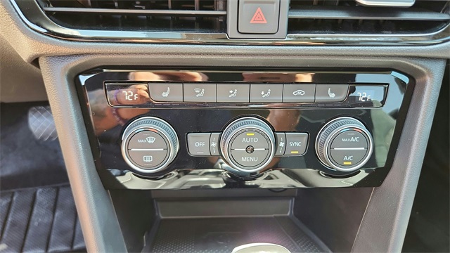 2024 Volkswagen Taos SE Image 21 of 32