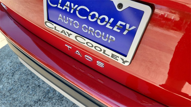 2024 Volkswagen Taos SE Image 17 of 32