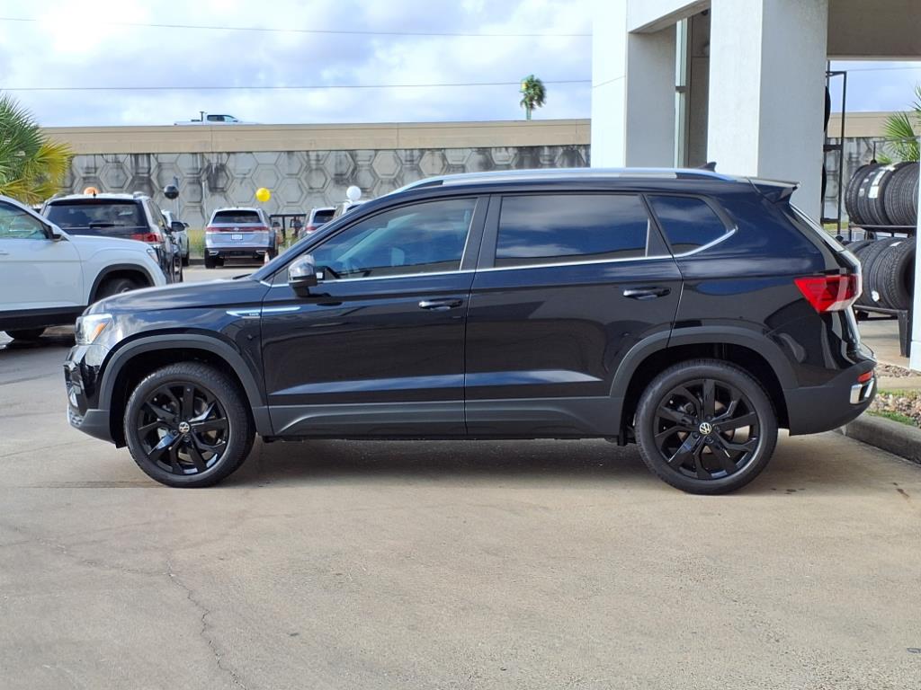 Vehicle image 2 of 20